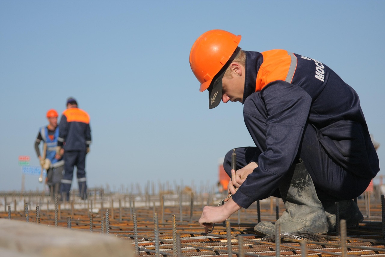 Landscaping contractor services covering Ballyhaise